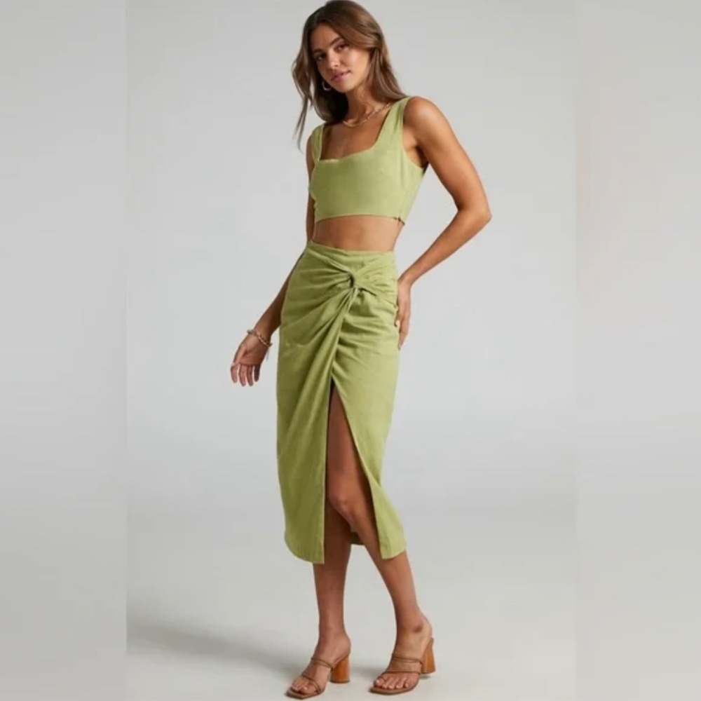 Showpiece Gibson Linen Blend Two-Piece Set